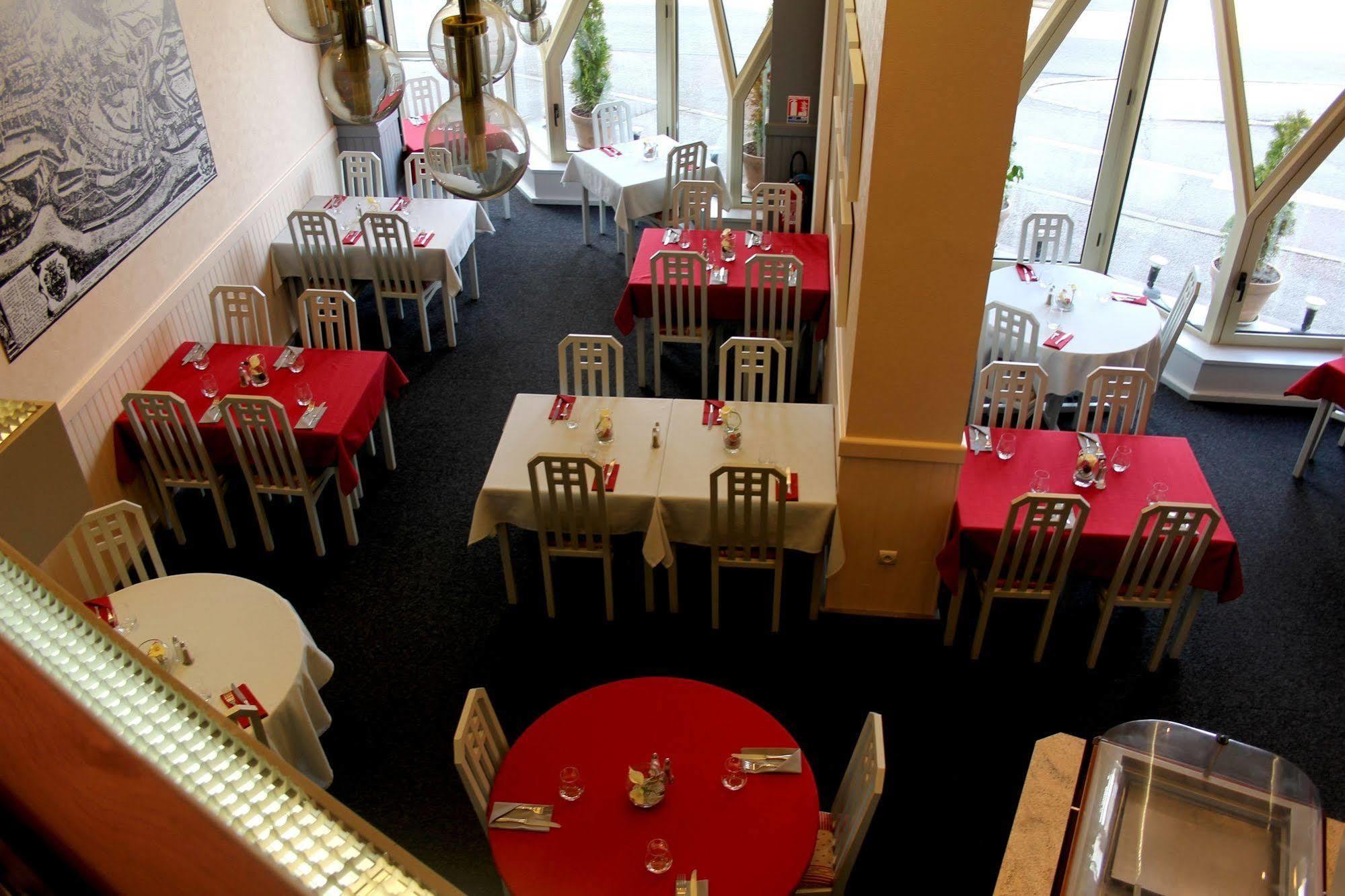 Hotel Saint-Hubert Kültér fotó