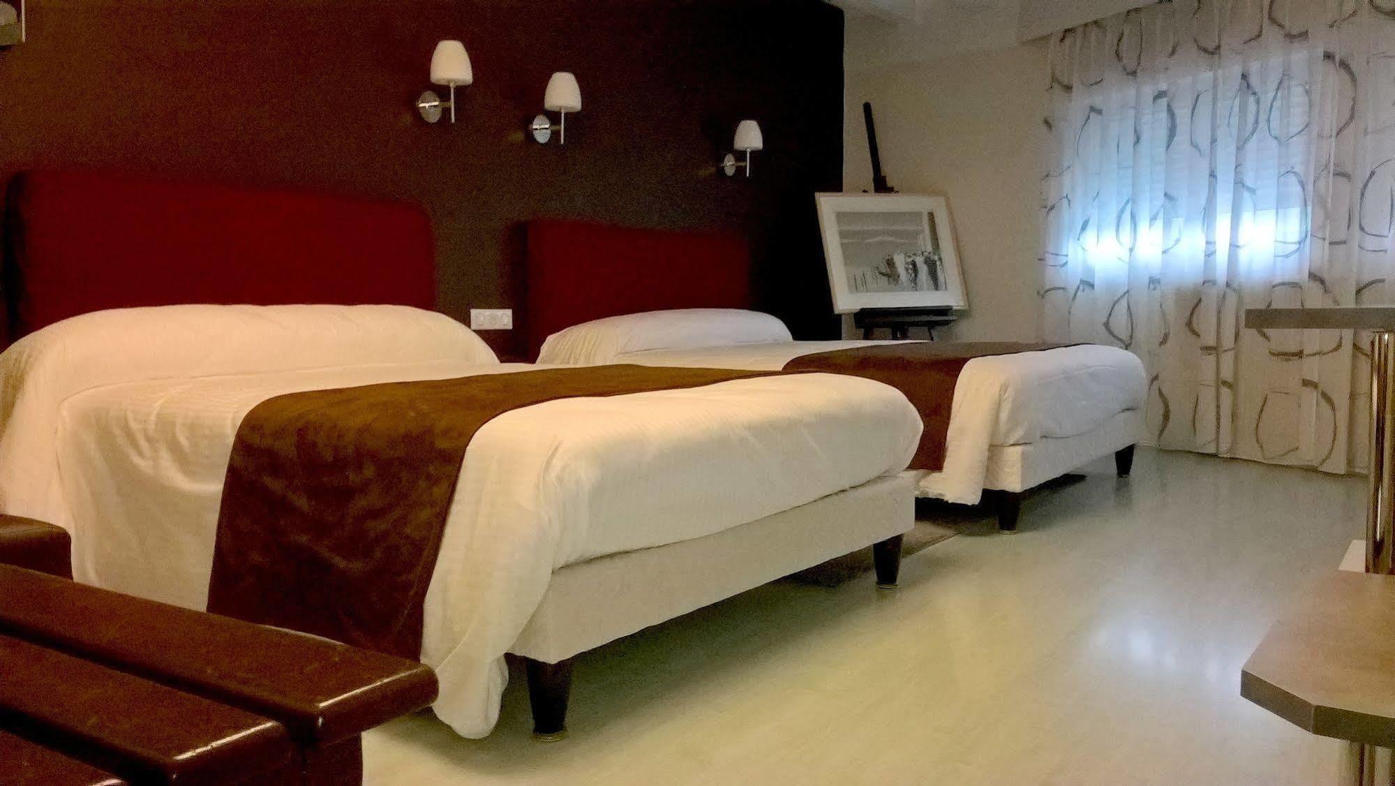 Hotel Saint-Hubert Kültér fotó